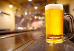 重庆啤酒获得乌苏啤酒商标授权，明年继续代加工合作