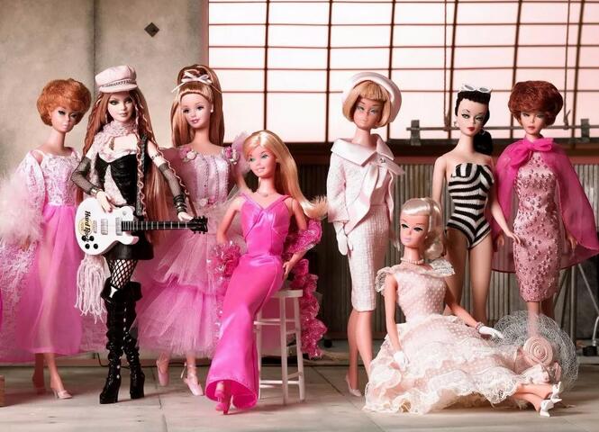 剽窃、情欲、女权大战…揭秘芭比娃娃五十年“宫斗”