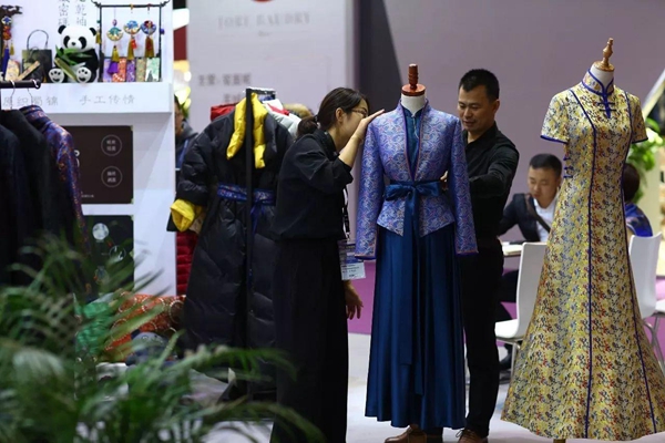 来一场最美的相遇 中国女装品牌正迎新发展 